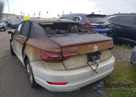 2019 Volkswagen Jetta 1.4T R-Line/1.4T S/1.4T Se z USA, uszkodzony, nr VIN 3VWCB7BU7KM177822